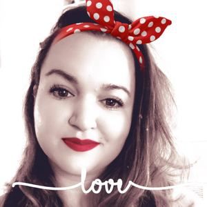 Meet your Posher, Kira